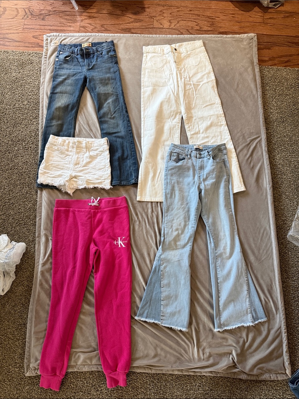 Girls 5-item jeans, pants, bottoms clothing lot. Size 12 girls.